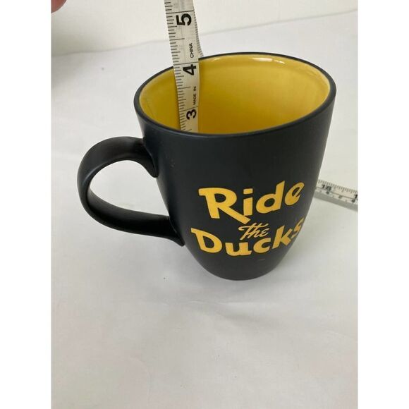 Vintage Ride the Ducks Daffy Duck Coffee Mug - Picture 7 of 8